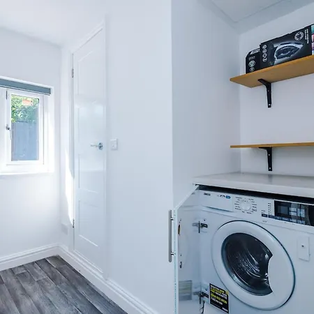 The Retreat - Sleeps 10 - Yorksha *