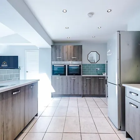 The Retreat - Sleeps 10 - Yorksha Semesterbostad Leeds (West Yorkshire)