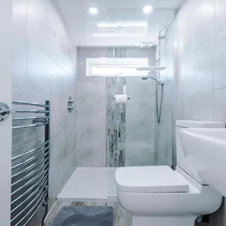 Semesterbostad The Retreat - Sleeps 10 - Yorksha