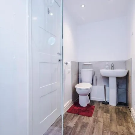 The Retreat - Sleeps 10 - Yorksha Semesterbostad Leeds (West Yorkshire)