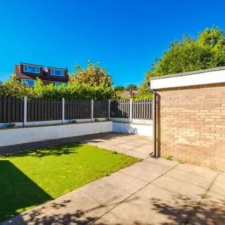 The Retreat - Sleeps 10 - Yorksha *